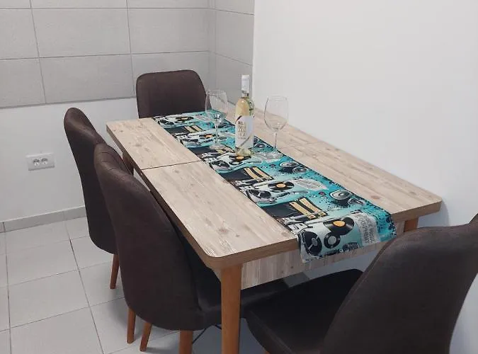 Muzika Διαμέρισμα