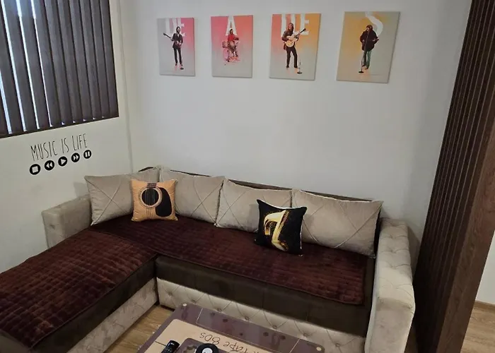 Muzika Διαμέρισμα *